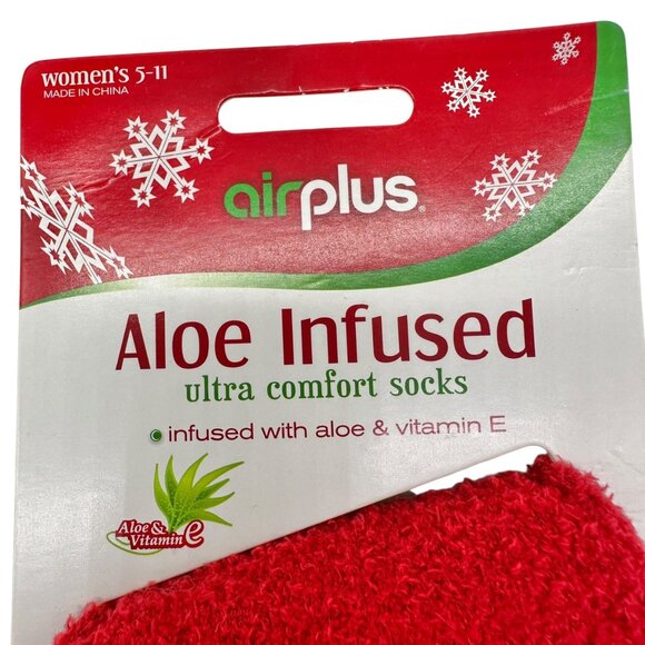 Cat Lovers Gift Set Airplus Aloe Infused Cat Christmas Socks and Metal Sign NWT - Picture 8 of 9